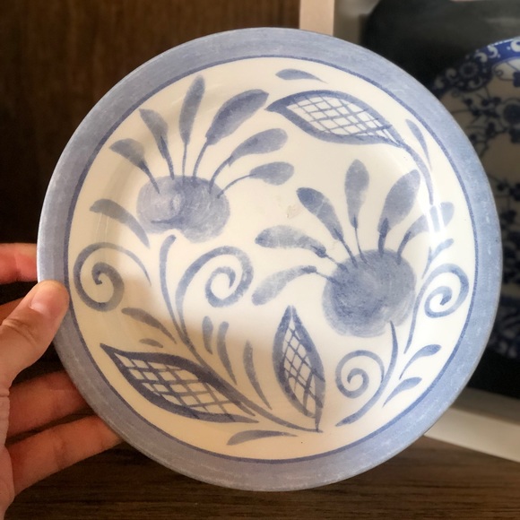 Corelle Blue & White Plate - Picture 5 of 5